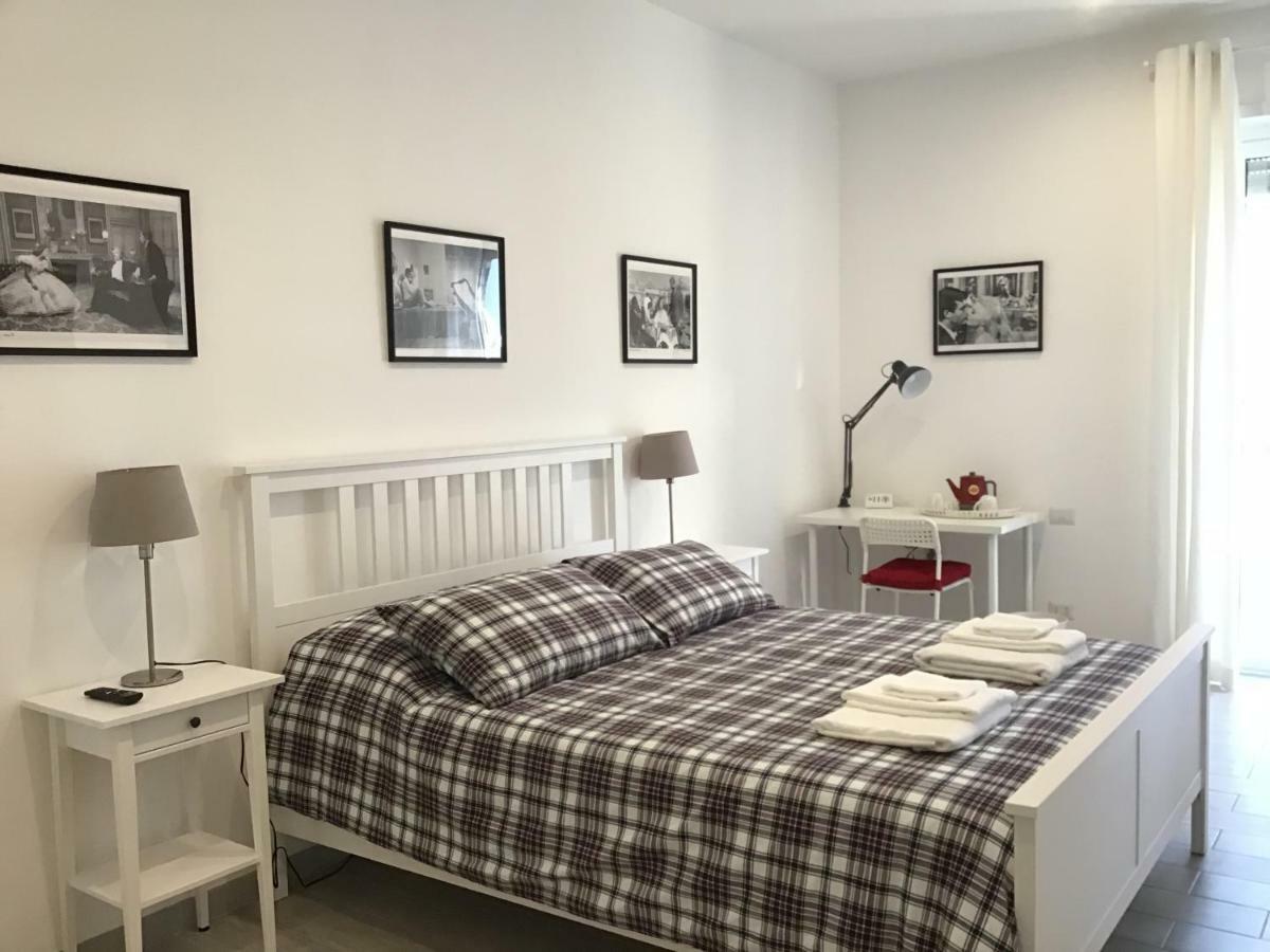 Fellini Bed & Breakfast Rome Bagian luar foto