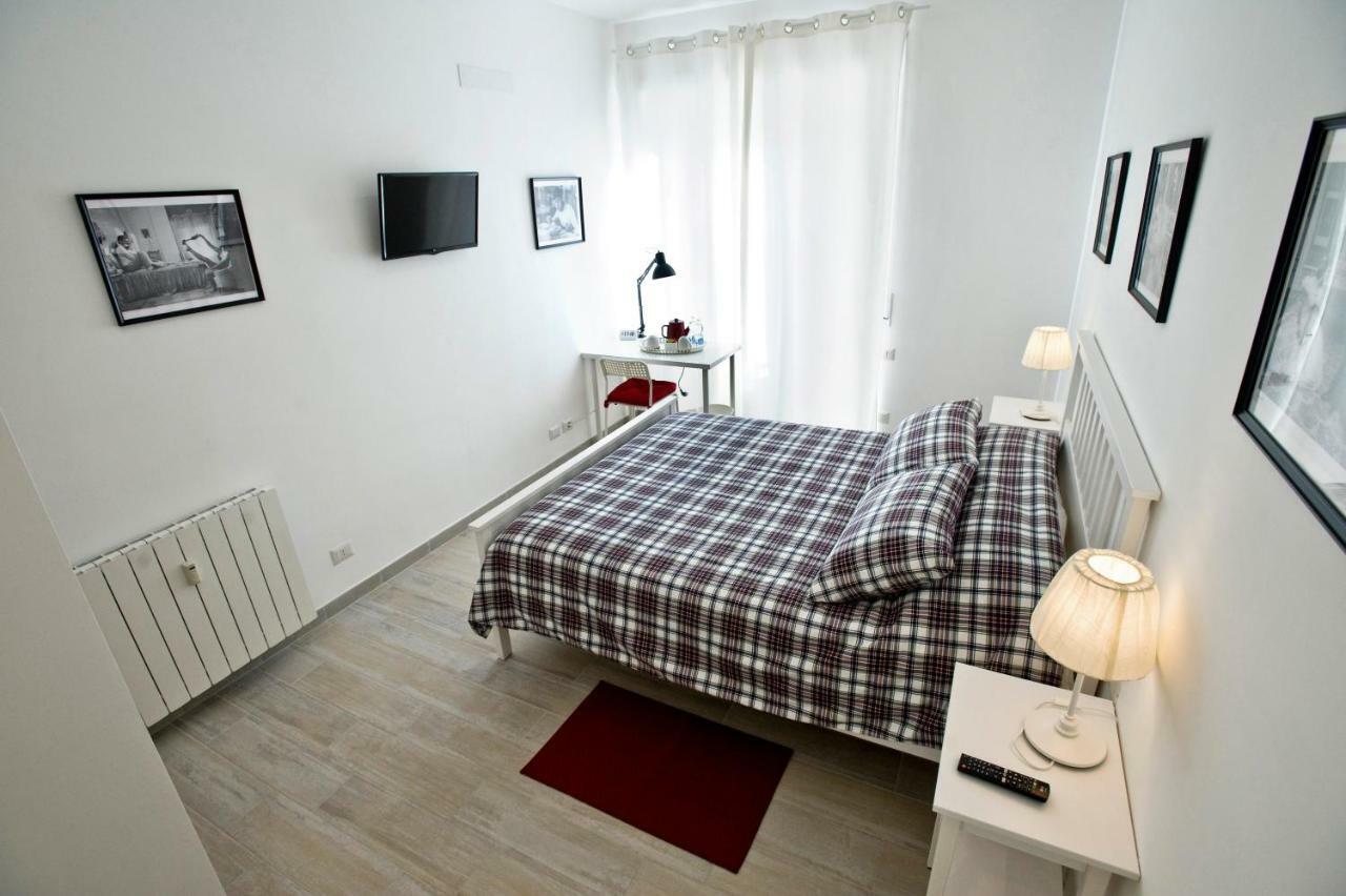 Fellini Bed & Breakfast Rome Bagian luar foto