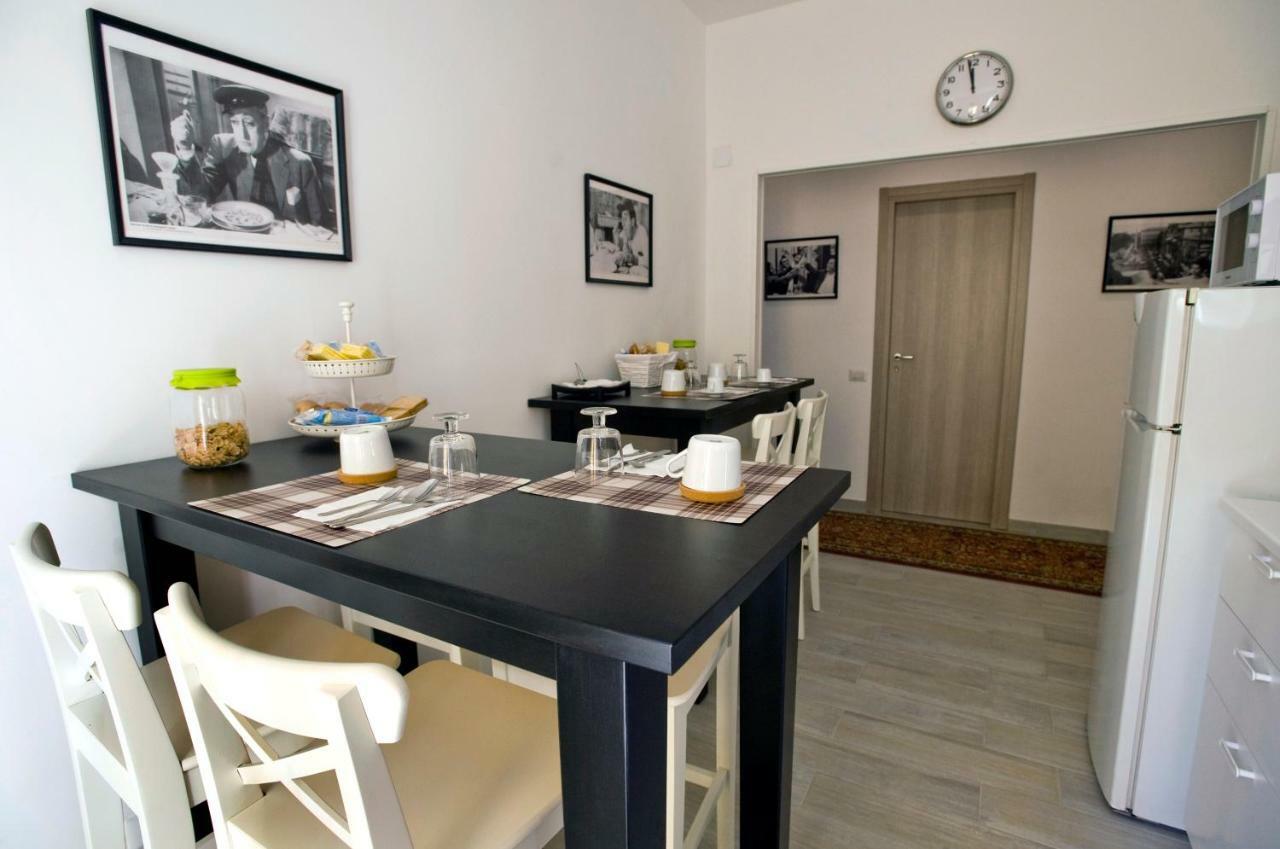 Fellini Bed & Breakfast Rome Bagian luar foto