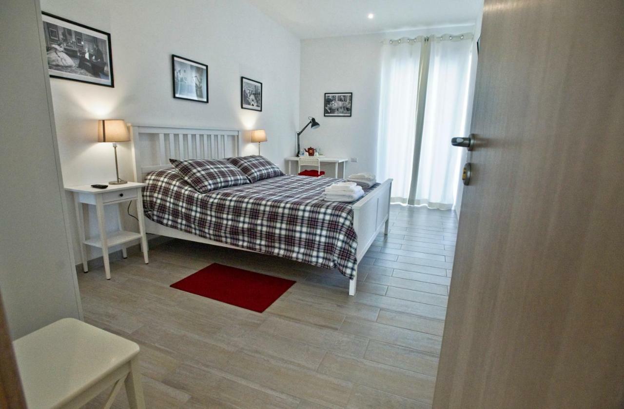 Fellini Bed & Breakfast Rome Bagian luar foto